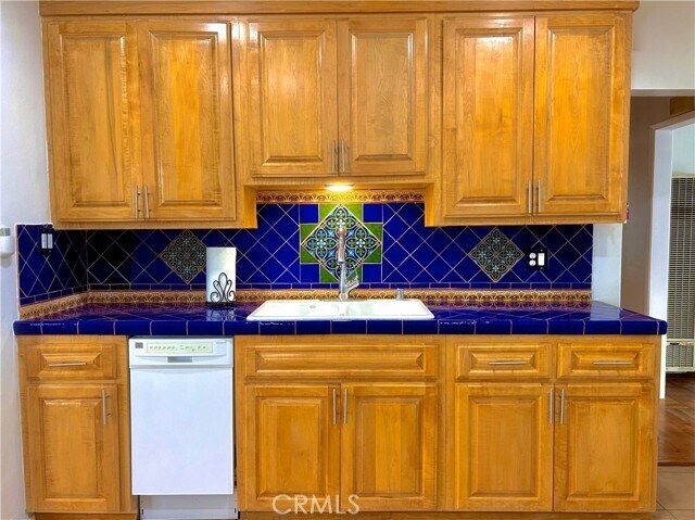 Foto del edificio - 14504 Cordary Ave