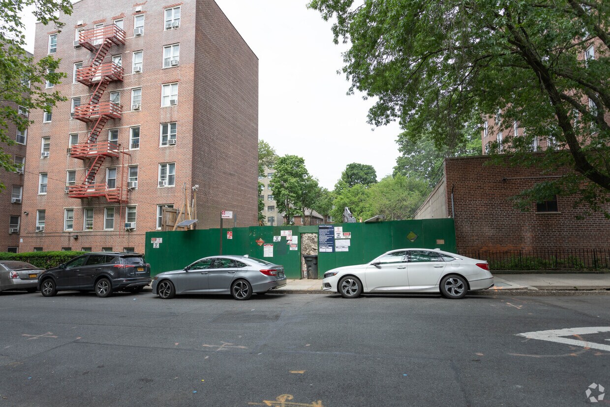 Foto principal - 2279 Barker Ave