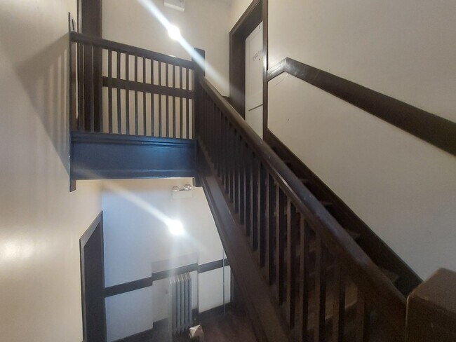 Building Photo - 3104 W 64th St
