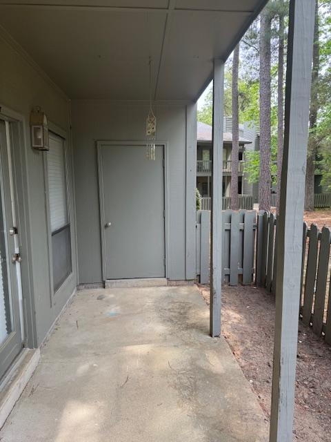 Building Photo - 1885 Tryon Dr