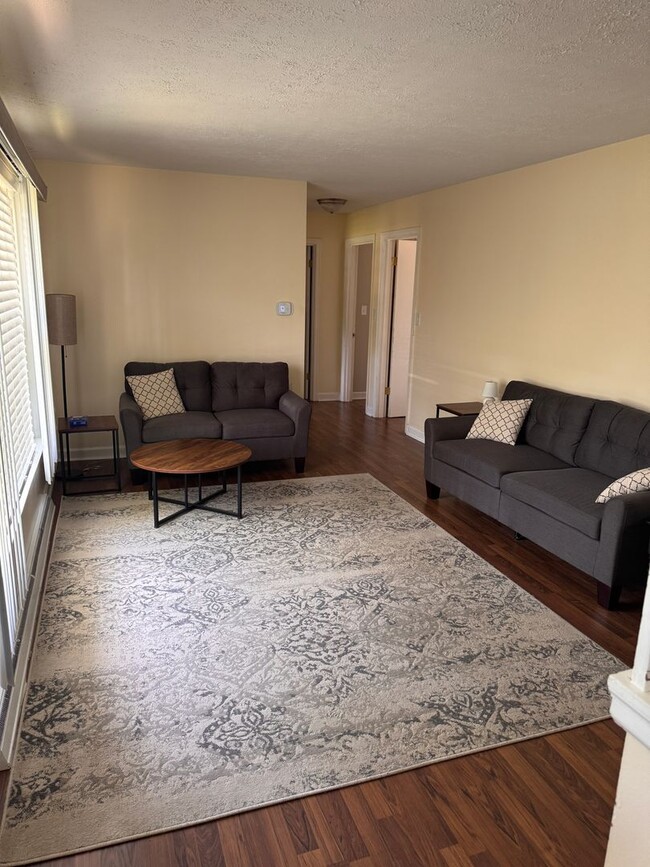 Building Photo - 4 Bedroom || 2 Bathroom Single Family Home