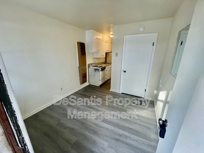 Building Photo - 1003 Basilone Dr