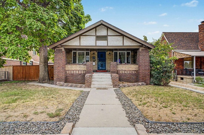 Photo - "Charming 2-Bed Sanctuary in the Heart of Denver - 1156 South Downing St, Cozy 1000 Sq Ft!" Apartment