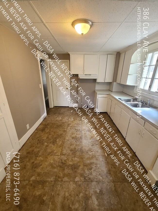 Building Photo - 386 Clay Ave