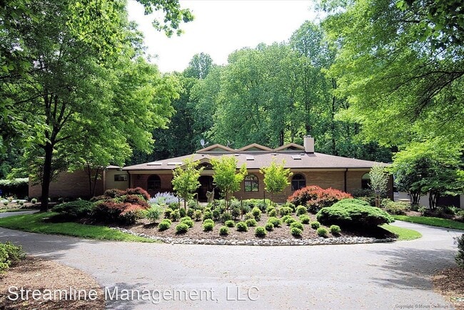 Building Photo - 7 br, 7.5 bath House - 7709 Brickyard Rd