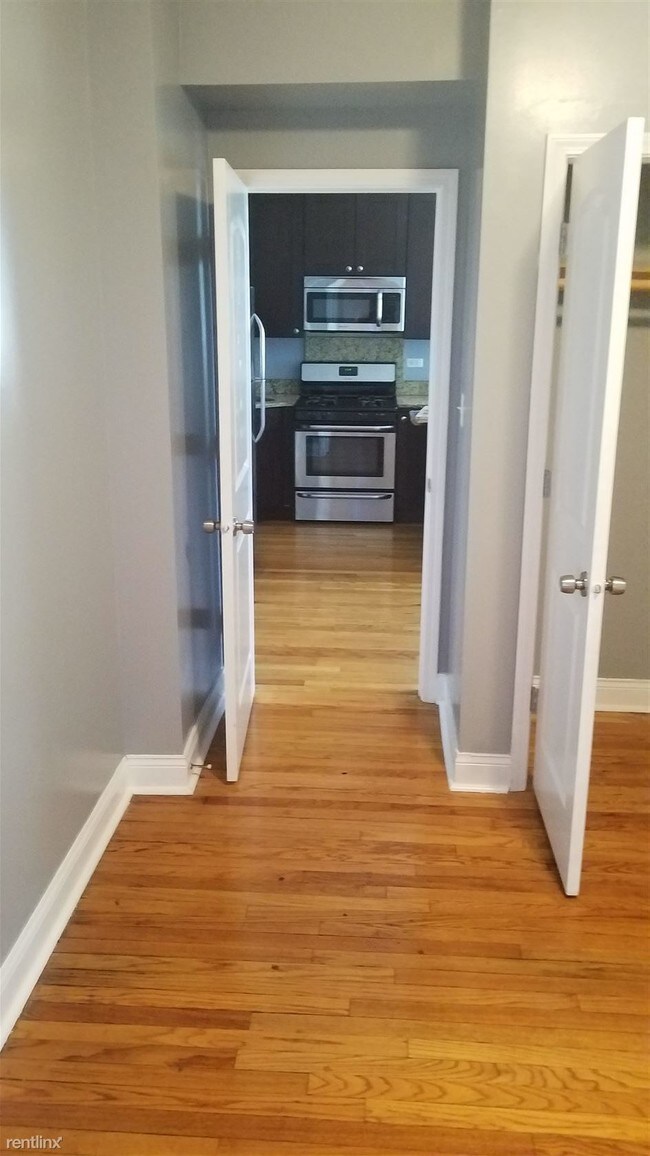Building Photo - 3 br, 1 bath Apartment - 1122 W 76th St 3W
