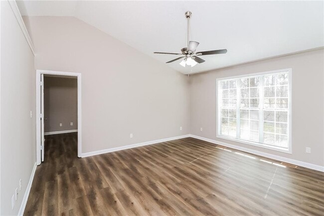 Building Photo - 39 Wesley Chapel Ln