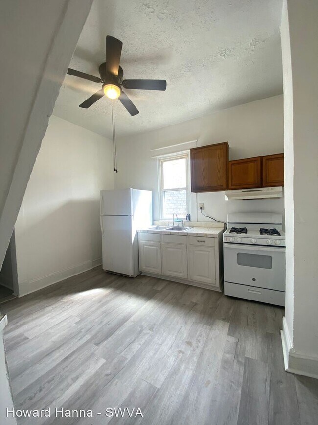 Building Photo - 3 br, 1 bath House - 1238 Dale Avenue SE