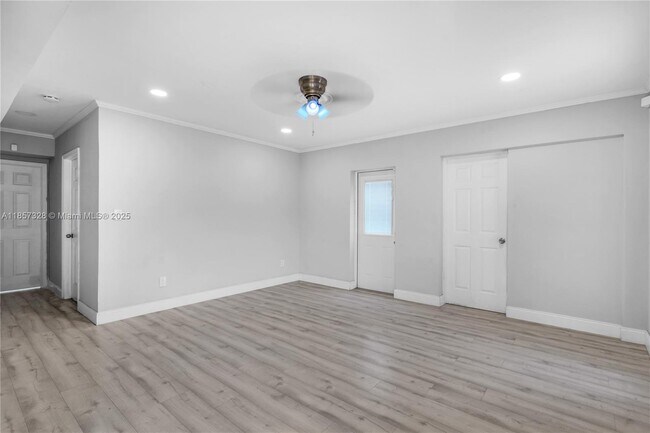 Foto del edificio - 4500 NE 18th Ave
