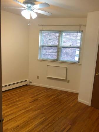 Building Photo - 40-23-40-60 60th St