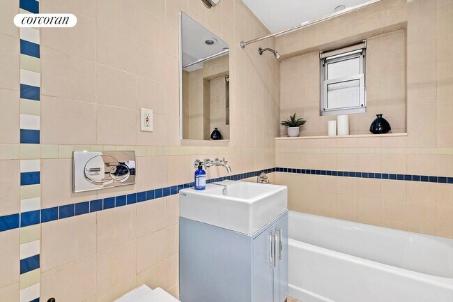 Foto del edificio - 631 E 9th St