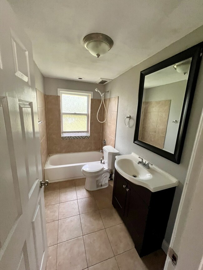 Bathroom - 7032 Camden Ct