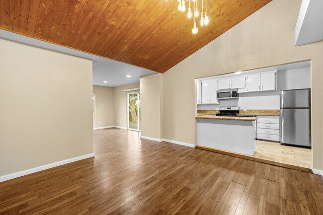 Foto del edificio - 5423 Mary Ln Dr