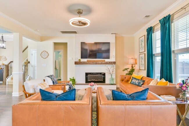 Foto del edificio - 430 Spectrum Rd