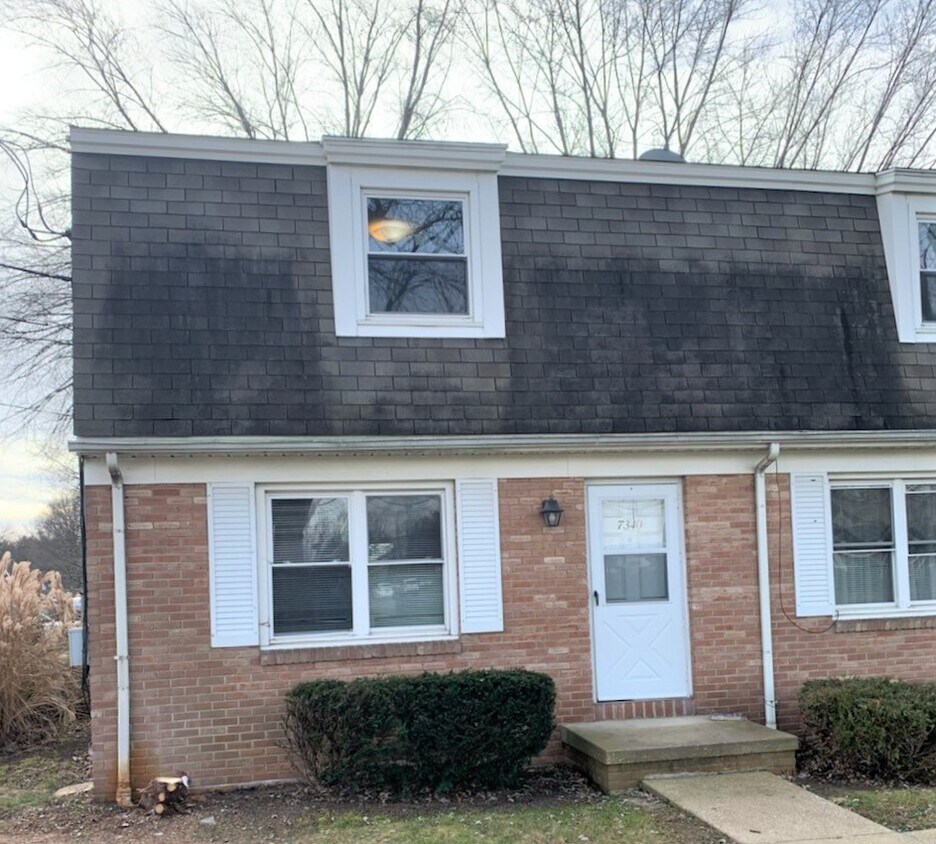 Foto principal - 7340 Portage St NW
