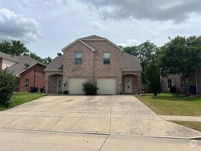 Building Photo - 813 Parkplace Ridge