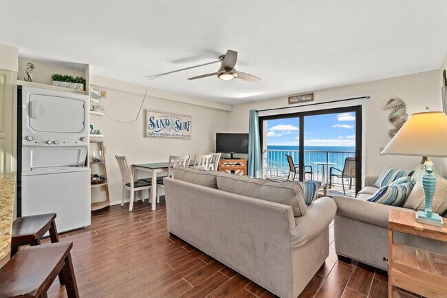 Foto del edificio - 8743 Thomas Dr