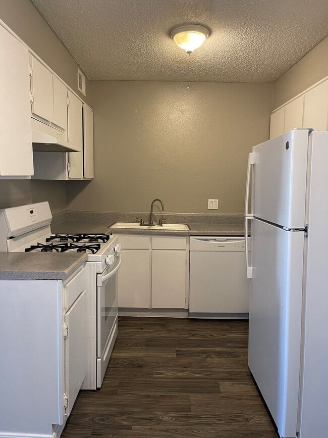 Interior Photo - Bryant Grove Apartments