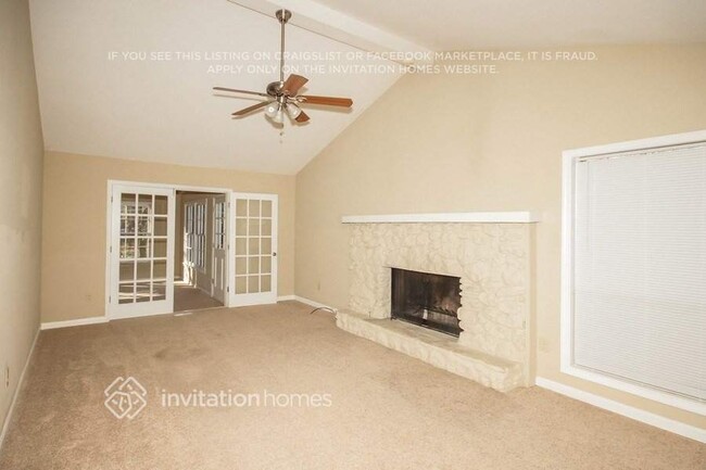 Building Photo - 3179 Terrace Dr