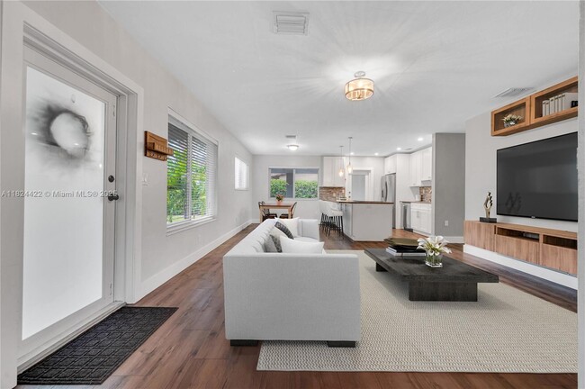 Building Photo - 4764 NE 15th Way