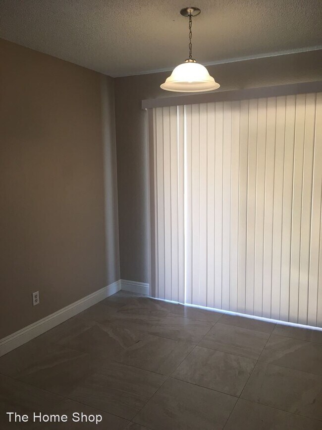 Building Photo - 4 br, 2 bath House - 3636 Longfellow St.