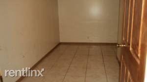 Building Photo - 1602 Muldoon Dr