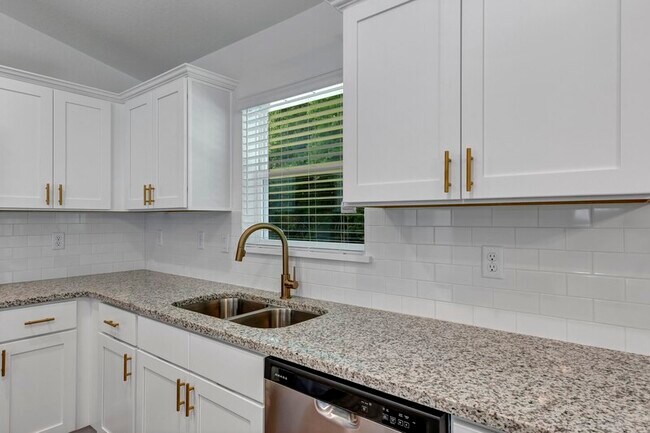 Foto del edificio - 2427 W Devon Dr