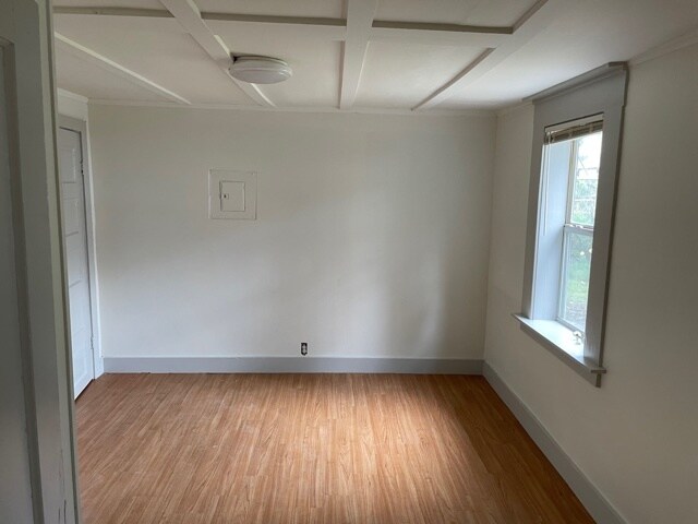 Foto del edificio - 2053 Linden Ave