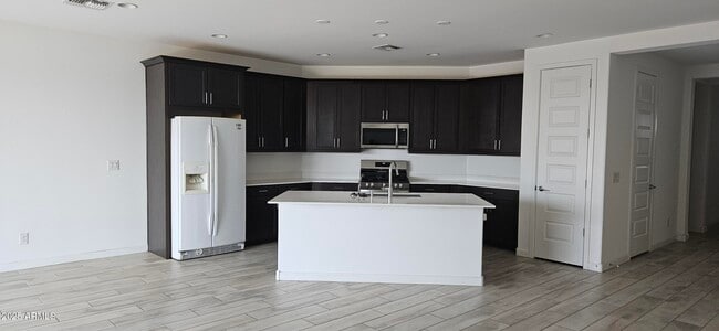 Foto del edificio - 5324 S 24th Ln