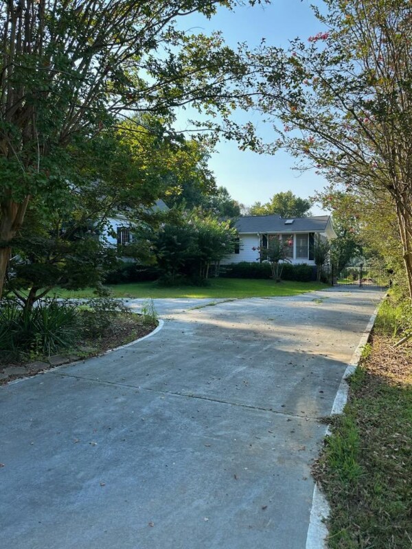Building Photo - 4495 Arcadia Dr NW