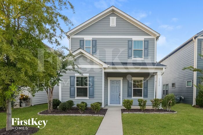 Foto principal - 11939 Hambright Rd