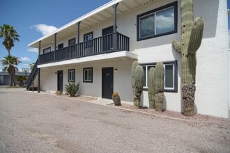 Building Photo - 3372 N Cardi Blvd