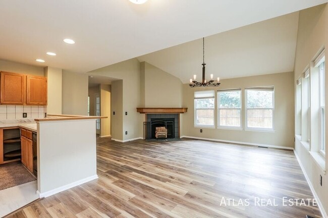 Building Photo - 8876 Red Bush Trail