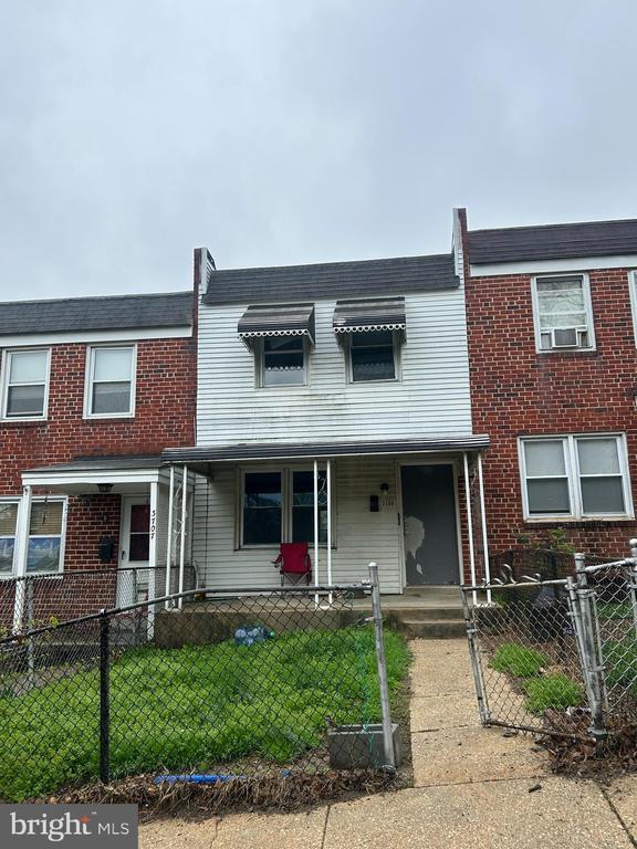 Building Photo - 3709 Everett St