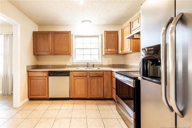 Foto del edificio - 1113 Oakstone Dr