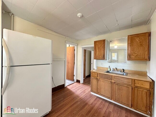Building Photo - 1514 N Elston Ave