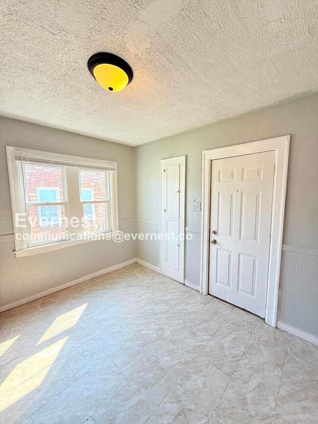 Building Photo - 15444 Appoline St