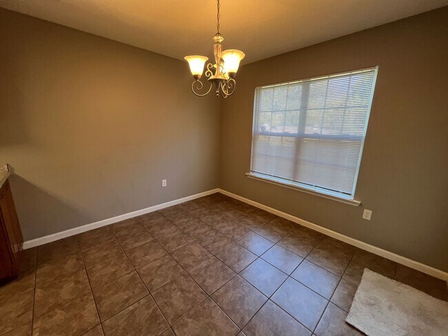 Foto del edificio - 4163 Meredith Dr