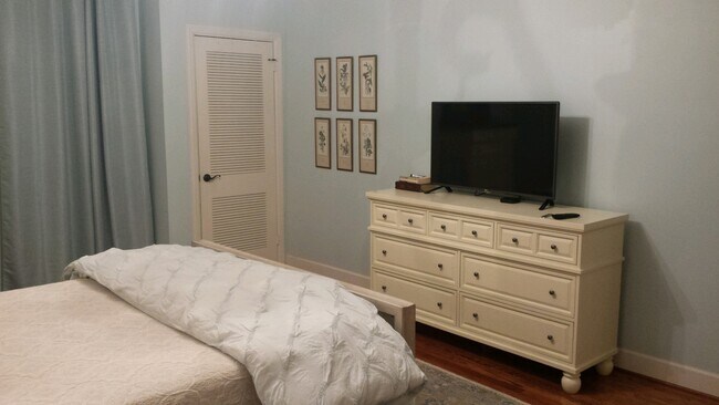 Foto del edificio - 1112 Clifton Ln