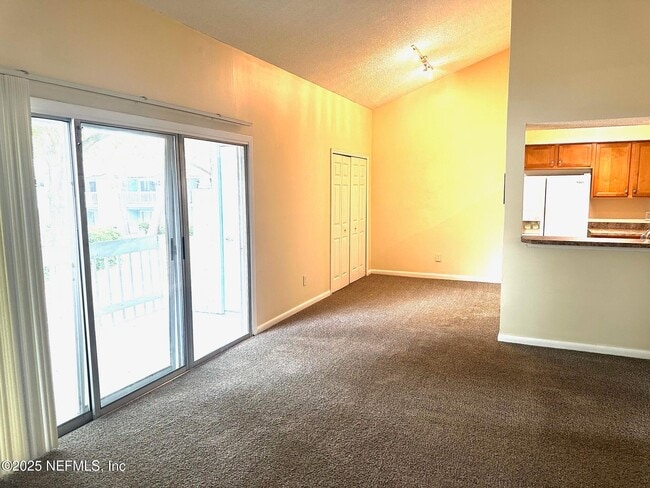 Foto del edificio - 12171 Beach Blvd