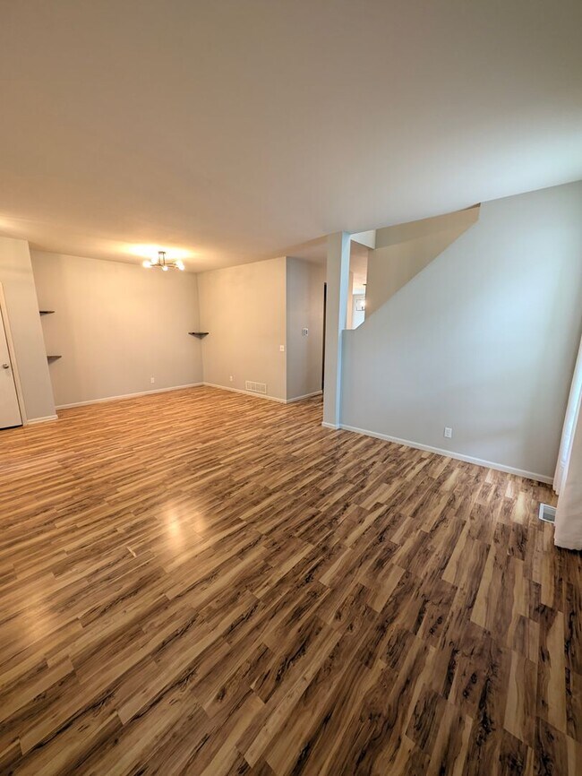Foto del edificio - 908 S Mineral Dr