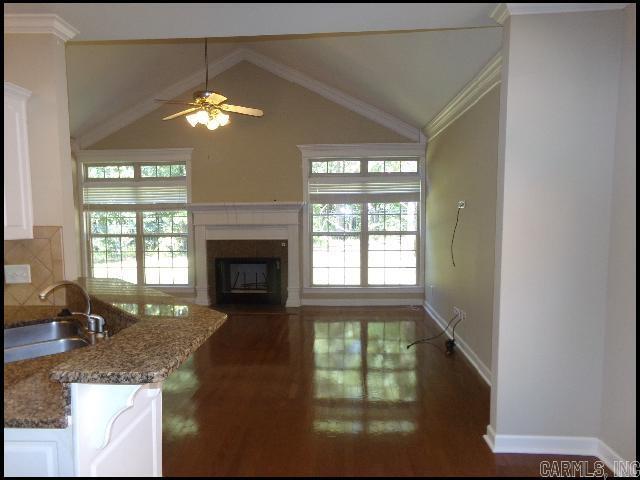 Building Photo - 31 Bristol Ct