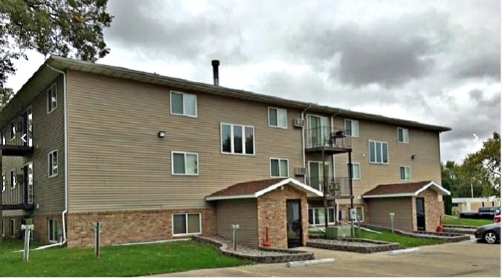 Primary Photo - Oakwood Apartments