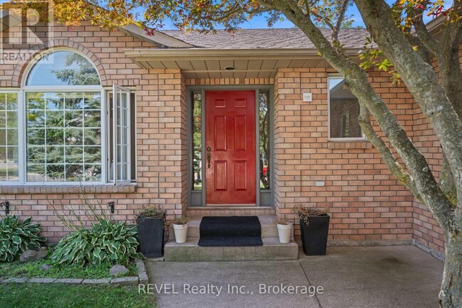 Building Photo - 101 Wellandvale Dr