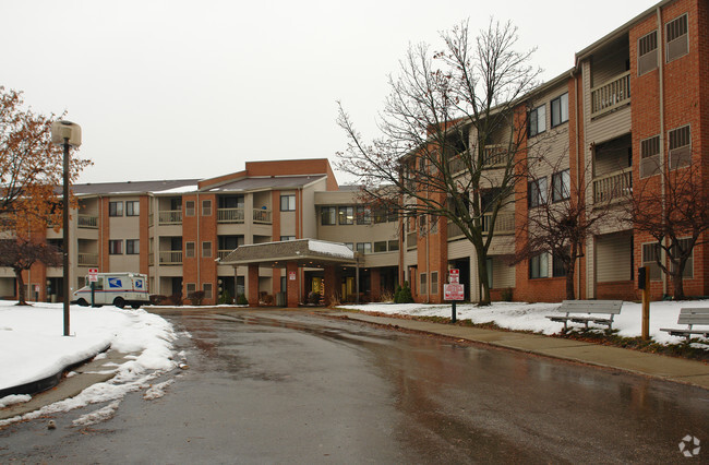 Building Photo - Gardenview Apartments