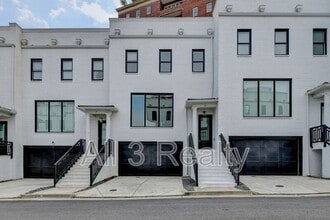 Building Photo - 3667 Peachtree Rd NE