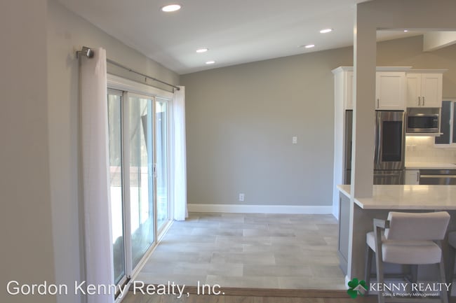 Building Photo - 4 br, 2.5 bath House - 3191 Fasman Drive