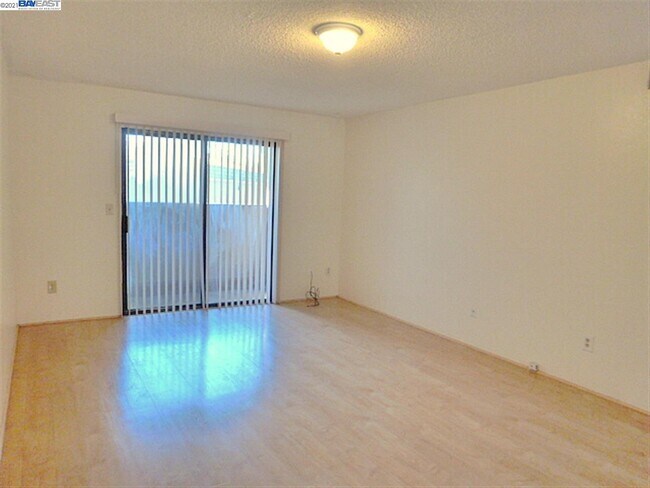 Building Photo - 3333 Shadow Park Pl