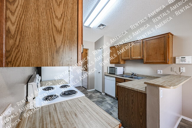 Foto del edificio - 10010 N 66th Ave