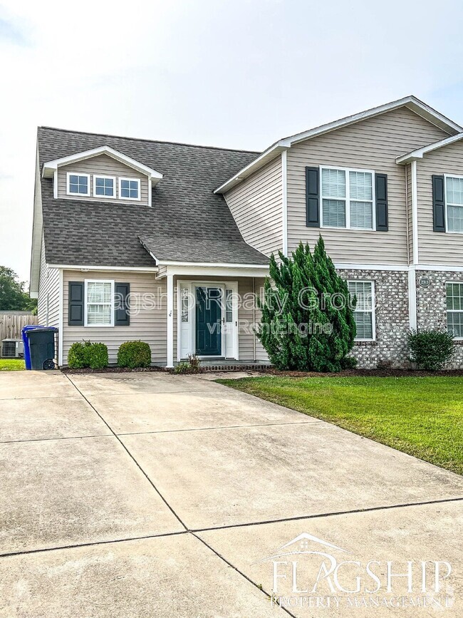 Building Photo - 2313 Sadler Dr